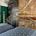 Gleis 1, Eisenbahn Waggon Mit Whirlpool Und Ofen Vakantiehuis