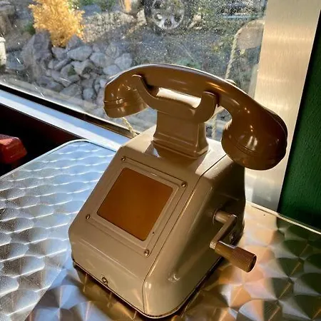 Gleis 1, Eisenbahn Waggon Mit Whirlpool Und Ofen * Dahlem (Euskirchen)