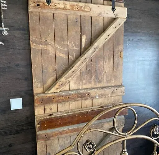 Gleis 1, Eisenbahn Waggon Mit Whirlpool Und Ofen *